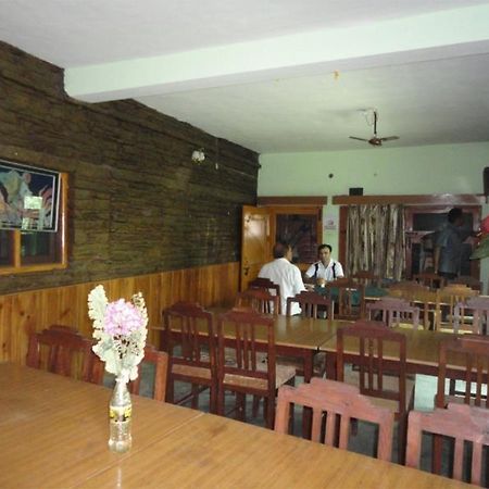 Om Mountain Resort Mukteshwar Esterno foto